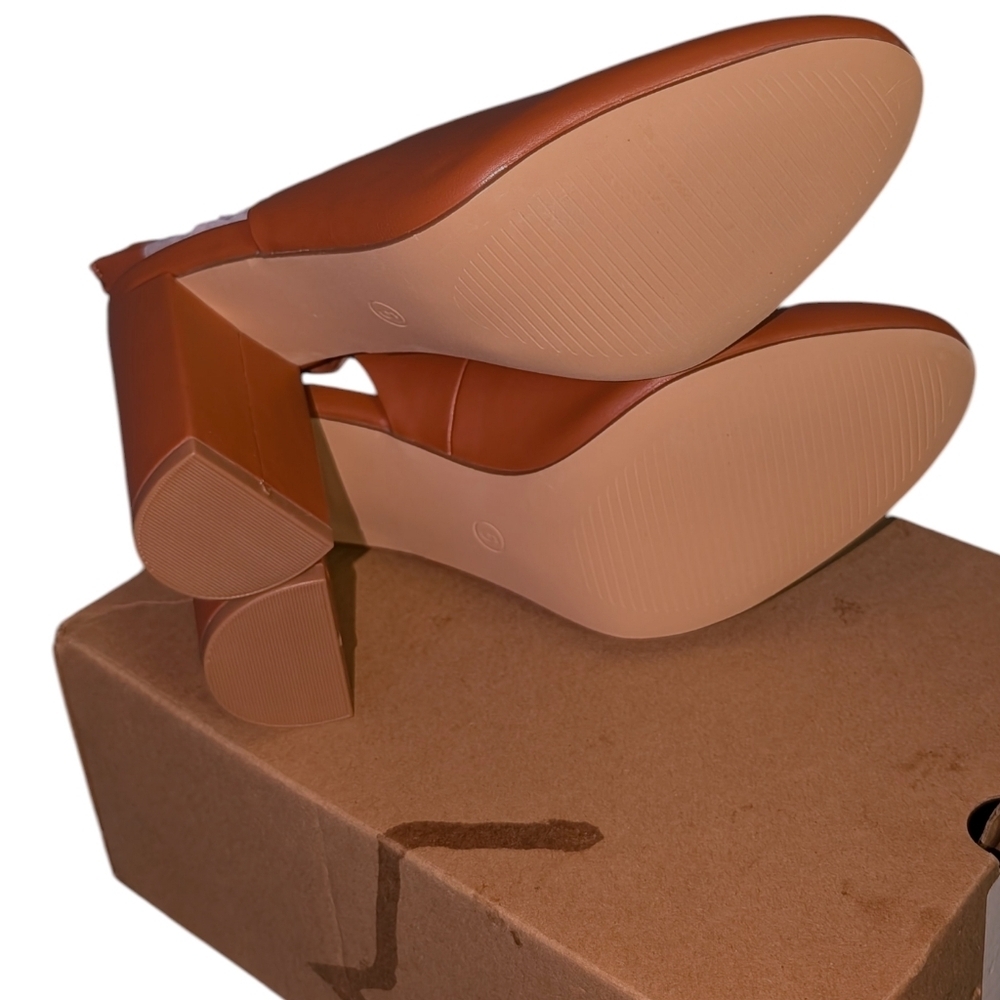 5 • Cognac Round Toe Sandals Block Heel - Picture 4 of 4